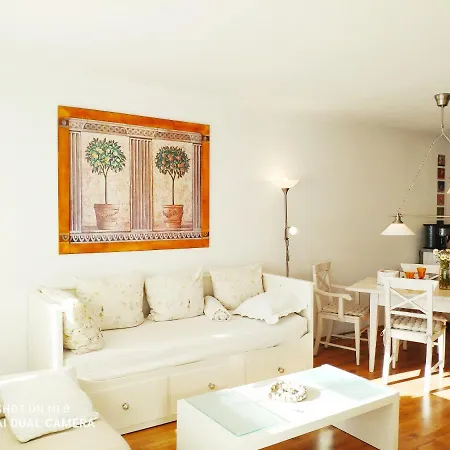 Zum Wohlfuhlen Fur 4 Erwachsene +1 Kind, Schwimmbad Vor Der Tur Tiere Erlaubt * Sierksdorf