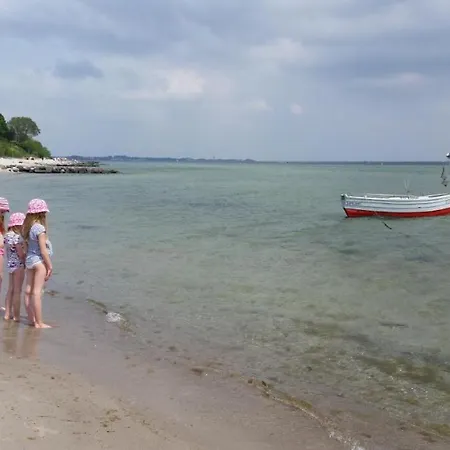 Zum Wohlfuhlen Fur 4 Erwachsene +1 Kind, Schwimmbad Vor Der Tur Tiere Erlaubt