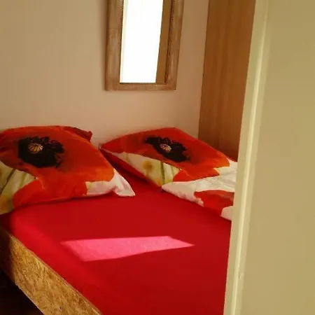 Zum Wohlfuhlen Fur 4 Erwachsene +1 Kind, Schwimmbad Vor Der Tur Tiere Erlaubt Apartament *