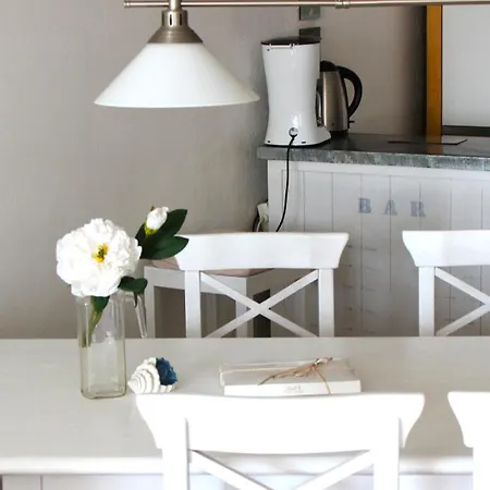 Zum Wohlfuhlen Fur 4 Erwachsene +1 Kind, Schwimmbad Vor Der Tur Tiere Erlaubt Apartament Sierksdorf