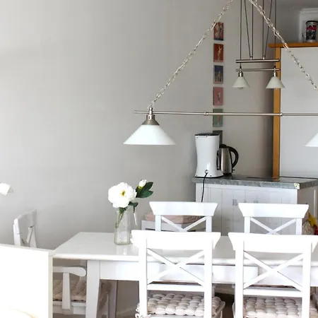 Zum Wohlfuhlen Fur 4 Erwachsene +1 Kind, Schwimmbad Vor Der Tur Tiere Erlaubt Sierksdorf